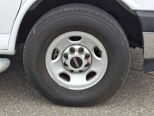 2024 GMC Savana Cargo 2500 Base