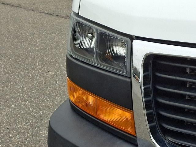 2024 GMC Savana Cargo 2500 Base
