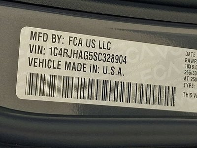2025 Jeep Grand Cherokee Laredo X 4x4
