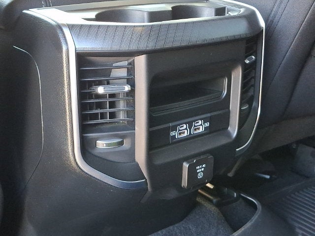 2025 RAM 1500 Big Horn Crew Cab 4x4 5'7" Box