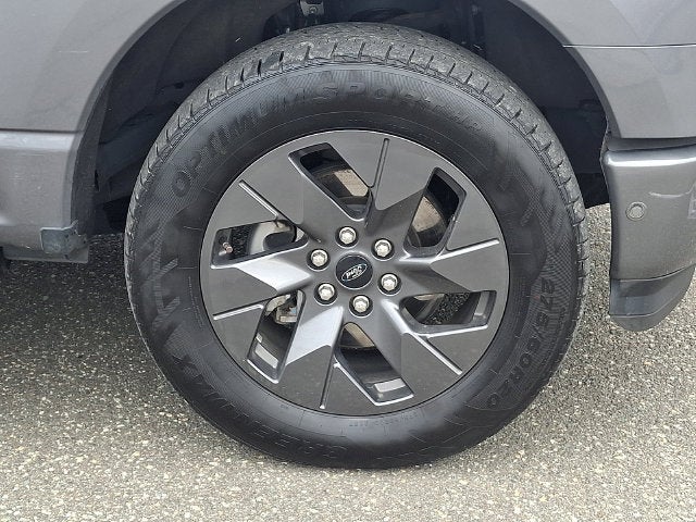 2023 Ford F-150 Lightning LARIAT