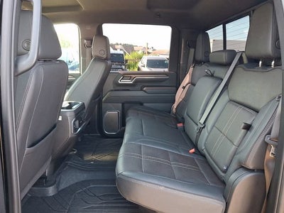 2025 Chevrolet Silverado 3500 HD High Country