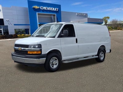 2025 Chevrolet Express Cargo WT
