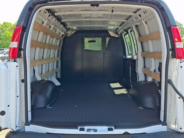 2024 Chevrolet Express Cargo 2500 WT