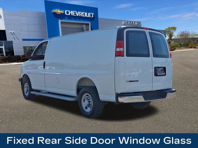 2025 Chevrolet Express Cargo WT