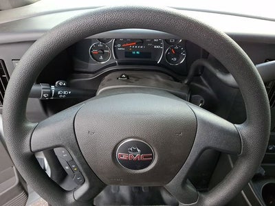 2025 GMC Savana Cutaway 3500 1WT