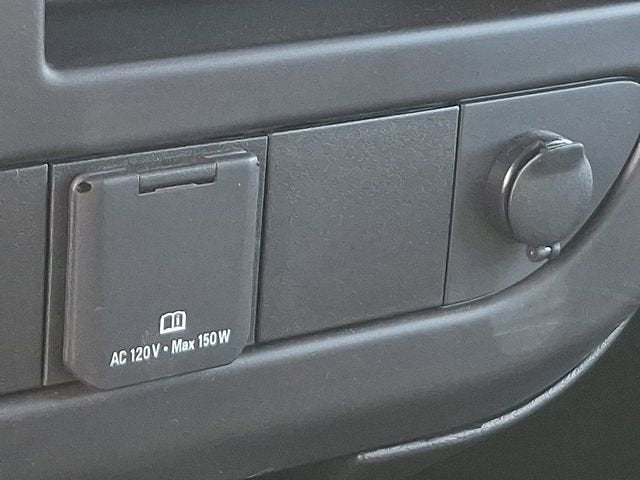 2025 GMC Savana Cutaway 3500 1WT