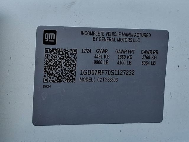 2025 GMC Savana Cutaway 3500 1WT