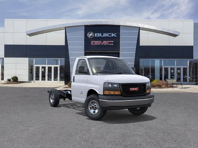 2026 GMC Savana Cutaway 3500 1WT