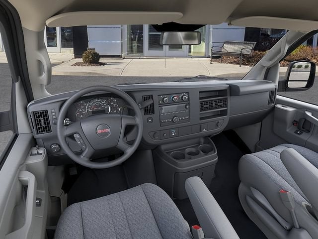 2026 GMC Savana Cutaway 3500 1WT