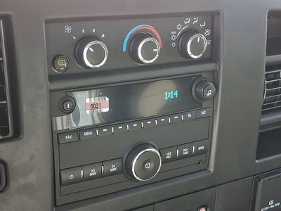 2025 GMC Savana Cutaway 3500 1WT