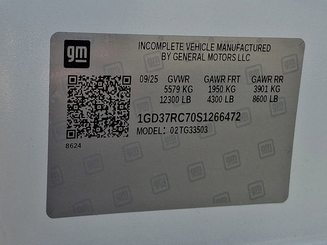 2025 GMC Savana Cutaway 3500 1WT