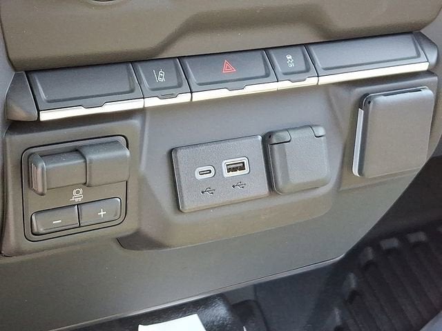 2025 GMC Sierra 3500 HD Chassis Cab Pro