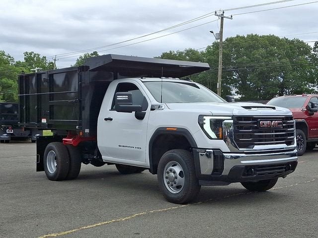 2025 GMC Sierra 3500 HD Chassis Cab Pro