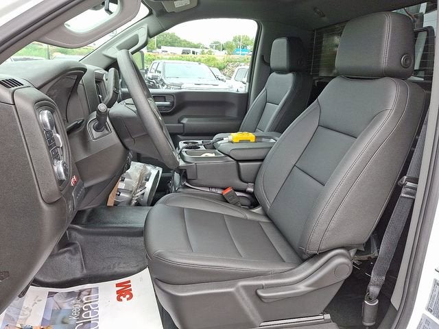 2025 GMC Sierra 3500 HD Chassis Cab Pro