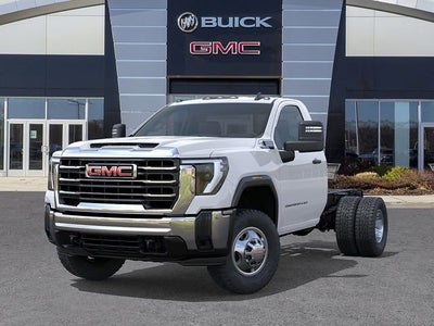 2026 GMC Sierra 3500 HD Chassis Cab Pro