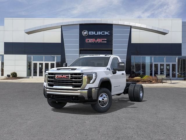 2026 GMC Sierra 3500 HD Chassis Cab Pro