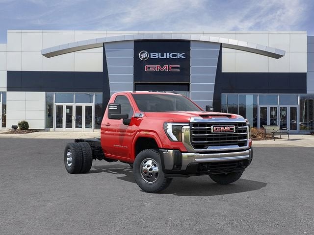 2026 GMC Sierra 4WD Regular Cab Chassis LWB SLE's photo