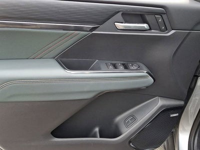 2025 GMC Acadia AT4