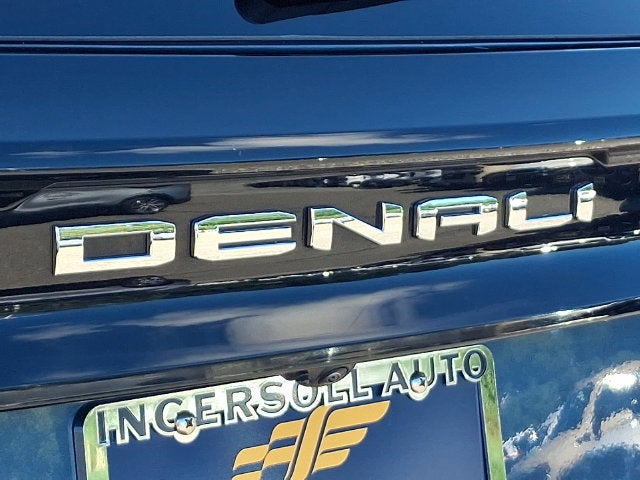 2025 GMC Acadia Denali
