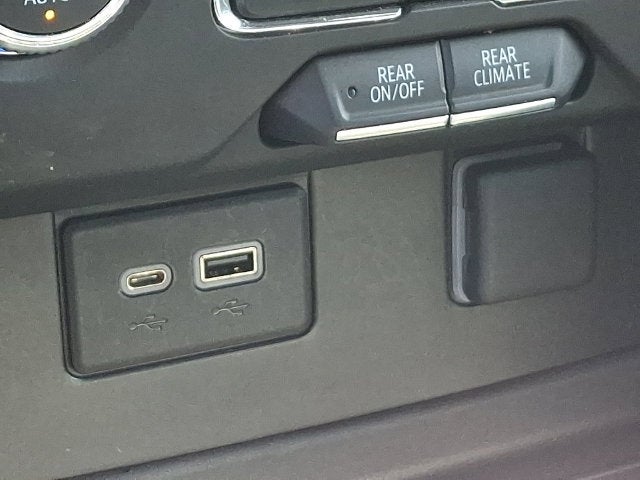2022 GMC Yukon SLE