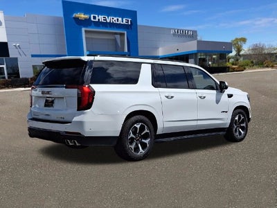 2025 GMC Yukon XL AT4