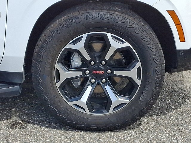 2025 GMC Yukon XL AT4