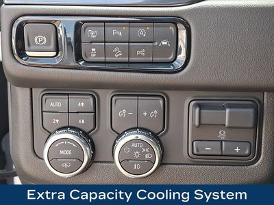 2025 GMC Yukon XL AT4