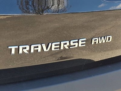 2023 Chevrolet Traverse LT Cloth