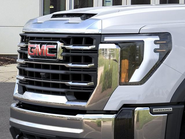 2026 GMC Sierra 3500 HD SLE