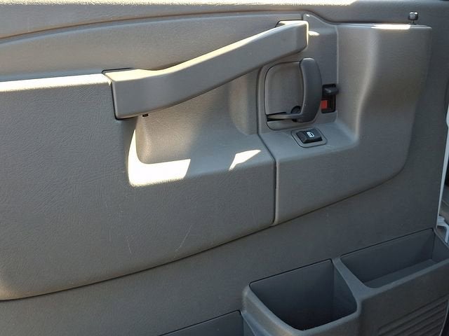2025 GMC Savana Cargo Work Van