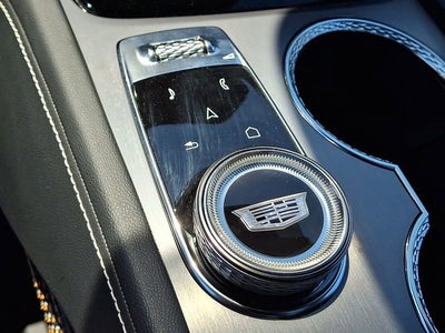 2026 Cadillac VISTIQ Luxury