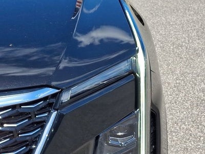 2024 Cadillac XT4 Premium Luxury