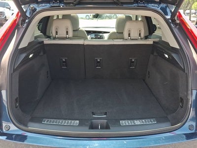 2021 Cadillac XT4 AWD Premium Luxury