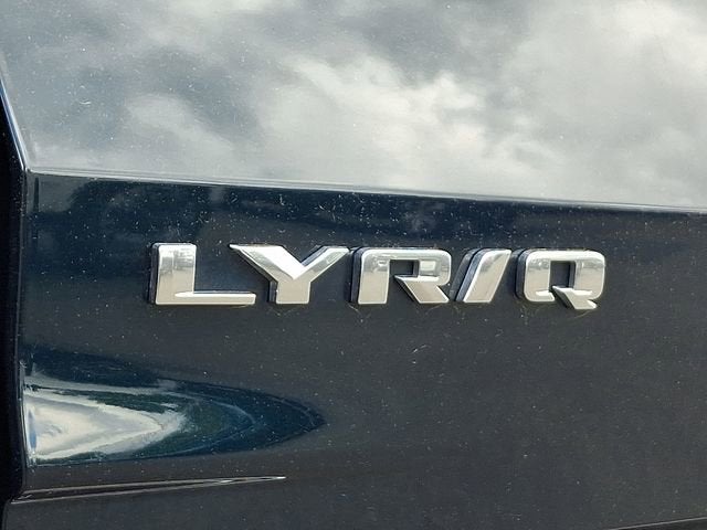 2024 Cadillac LYRIQ Luxury 1