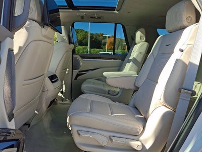 2025 Cadillac Escalade Sport Platinum