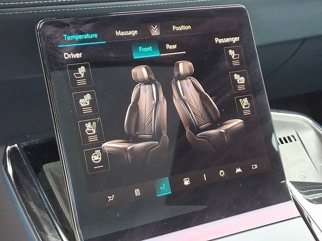 2025 Cadillac ESCALADE IQ Luxury 2