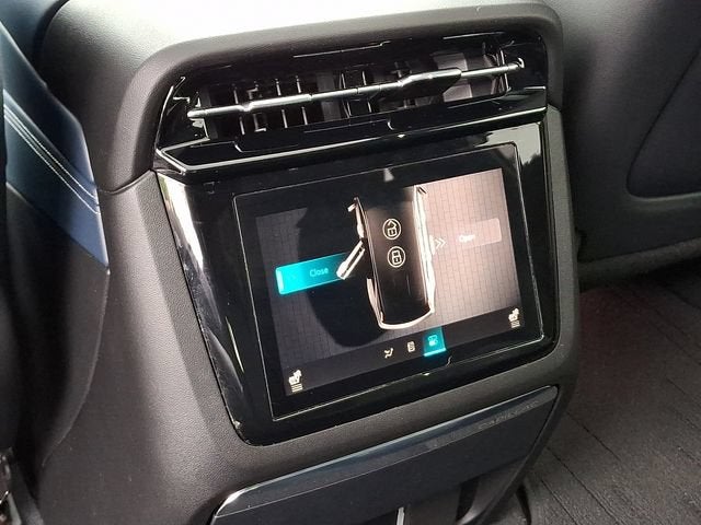 2025 Cadillac ESCALADE IQ Luxury 2