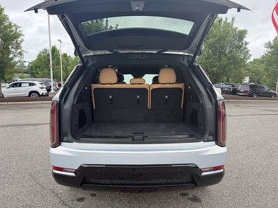 2025 Cadillac ESCALADE IQ Sport 2