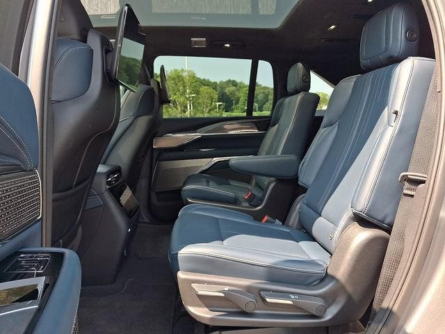2026 Cadillac ESCALADE IQ Premium Sport