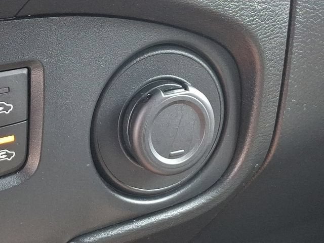 2022 Nissan Frontier Crew Cab PRO-4X 4x4
