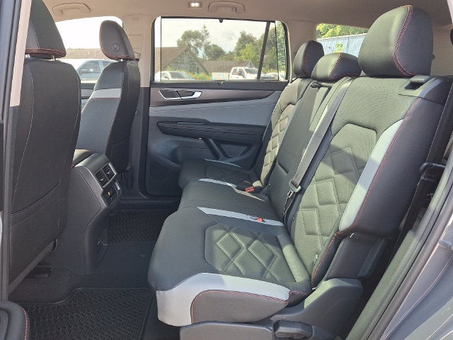 2026 Volkswagen Atlas Peak Edition