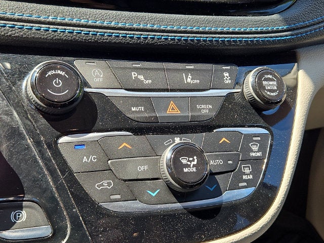 2021 Chrysler Pacifica Touring AWD