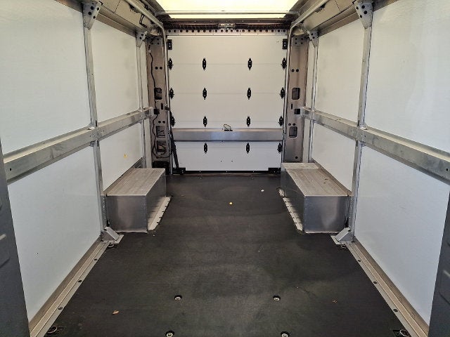 2024 BrightDrop Zevo 600 EJY