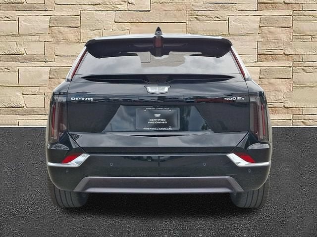 2025 Cadillac OPTIQ Luxury 2