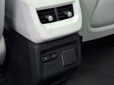2025 Cadillac OPTIQ Luxury 2