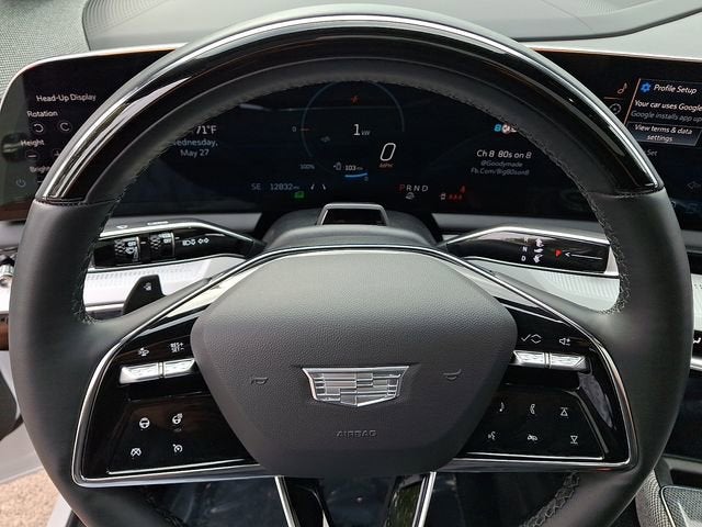 2025 Cadillac OPTIQ Luxury 2