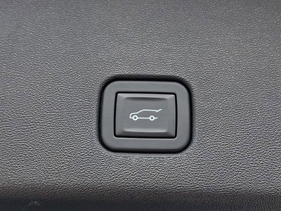 2025 Cadillac OPTIQ Luxury 2