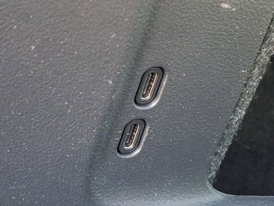 2025 Cadillac OPTIQ Luxury 2