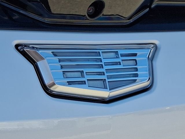 2025 Cadillac OPTIQ Luxury 2